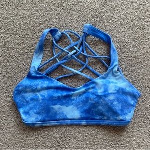 Lululemon Free to Be Wild Sports Bra Size 2